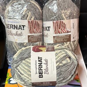 Bernat Blanket Yarn - Gray and Cream